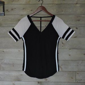 Almost Famous V neck tee large
